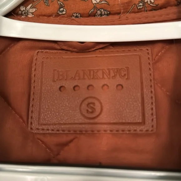 Blank NYC Orange Floral Boxy Quilted Jacket - Picture 10 of 11